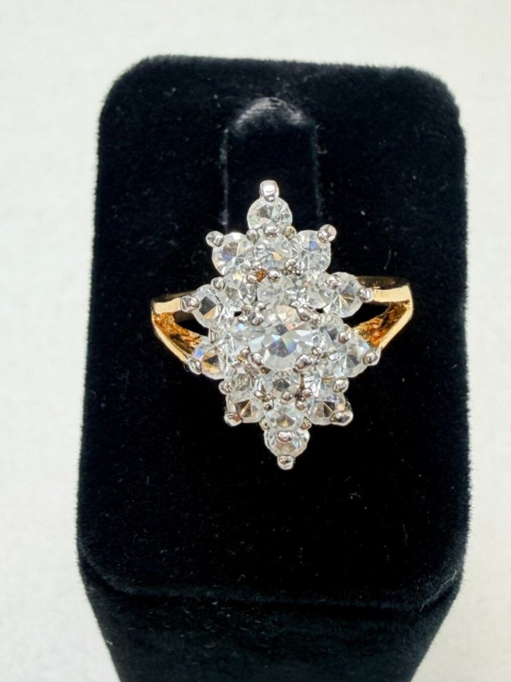 Vintage Cocktail Style 18K GE Cluster Ring Clear Stones Size 9